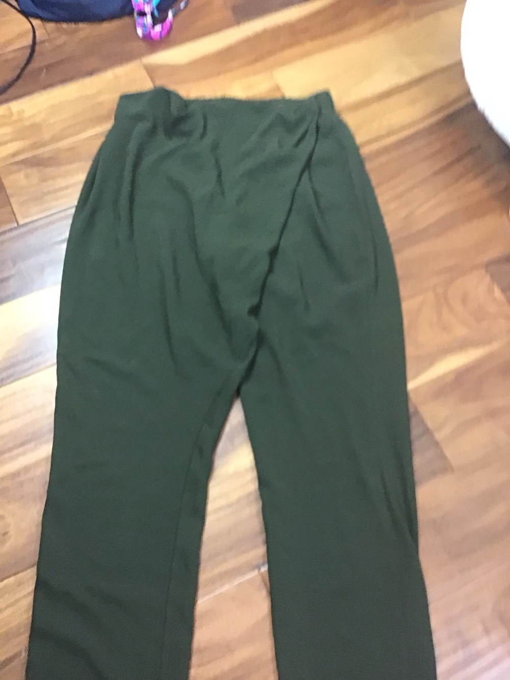 RUTI Olive Crepe Campbell Drape Pants Front Drape Straight Leg Style Size 3 (L) - Picture 6 of 14